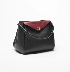 Chanel Hobo Shoulder Bag Black Grained Calfskin & Burgundy Lambskin Gold‑Tone Metal Hardware Interlocking CC Turn‑Lock Ladies Large‑Capacity Flap‑Over Office Daily Handbag