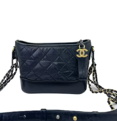 CHANEL シャネル Gabrielle ガブリエル ミディアム ホーボー ブラックダイヤキルト エイジドカウレザー ゴールド&ルテニウム金具 チェーンショルダー