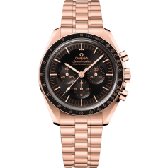 Speedmaster series Professional lunar watches 42mm, Sedna® 18k gold case paired with Sedna® 18k gold bracelet 310.60.42.50.01.001