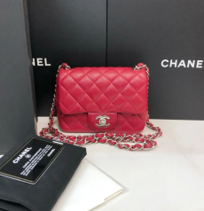 CHANEL シャネル クラシックフラップ ミニスクエア レッド キャビアレザー シルバー金具 チェーン付き